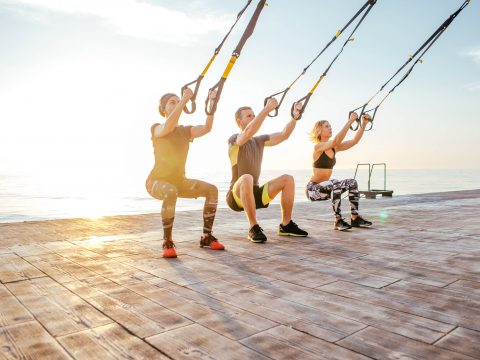אימון רצועות TRX קבוצתי
